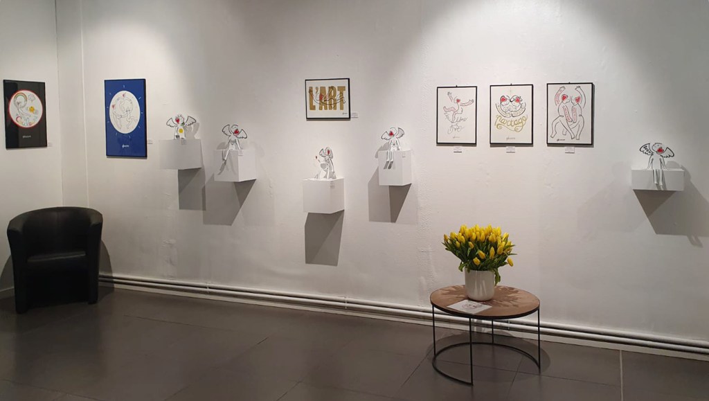 Hélène Goddyn à la galerie Septentrion de Marcq-en-Baroeul, avec sa collection de dessins et sculptures "Au fil de la vie... Pour en tracer l'essentiel!"